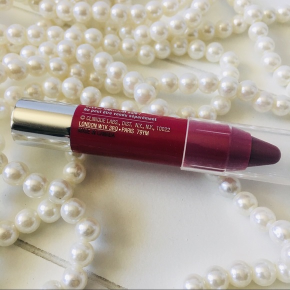 CLINIQUE Chubby Stick Moisturizing Lip Colour Balm - Picture 7 of 8